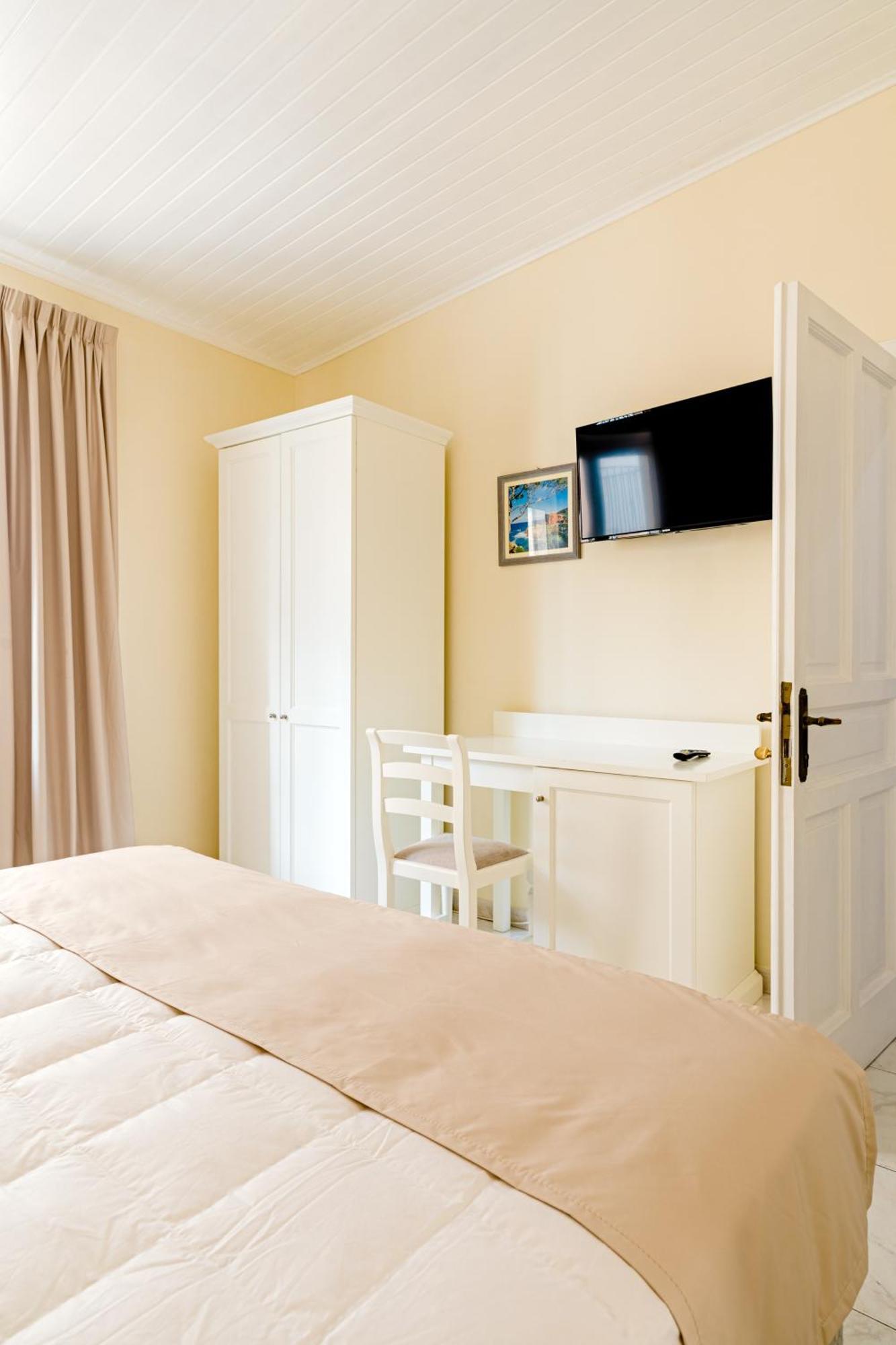 Hotel Da Raffaele Ischia Buitenkant foto