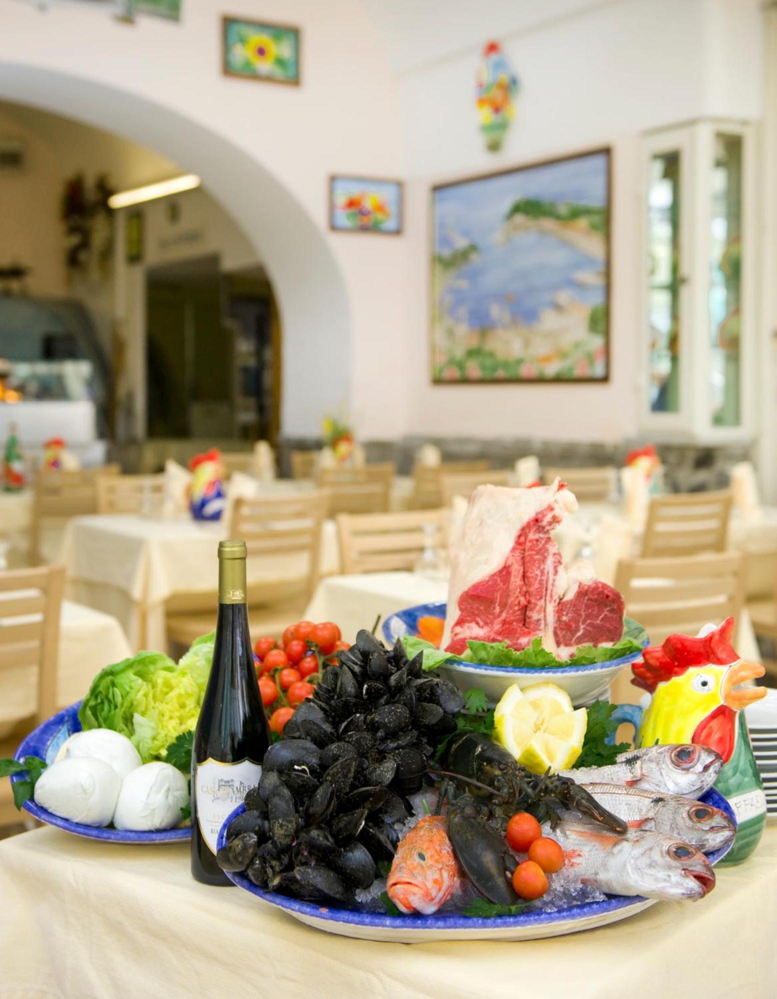 Hotel Da Raffaele Ischia Buitenkant foto
